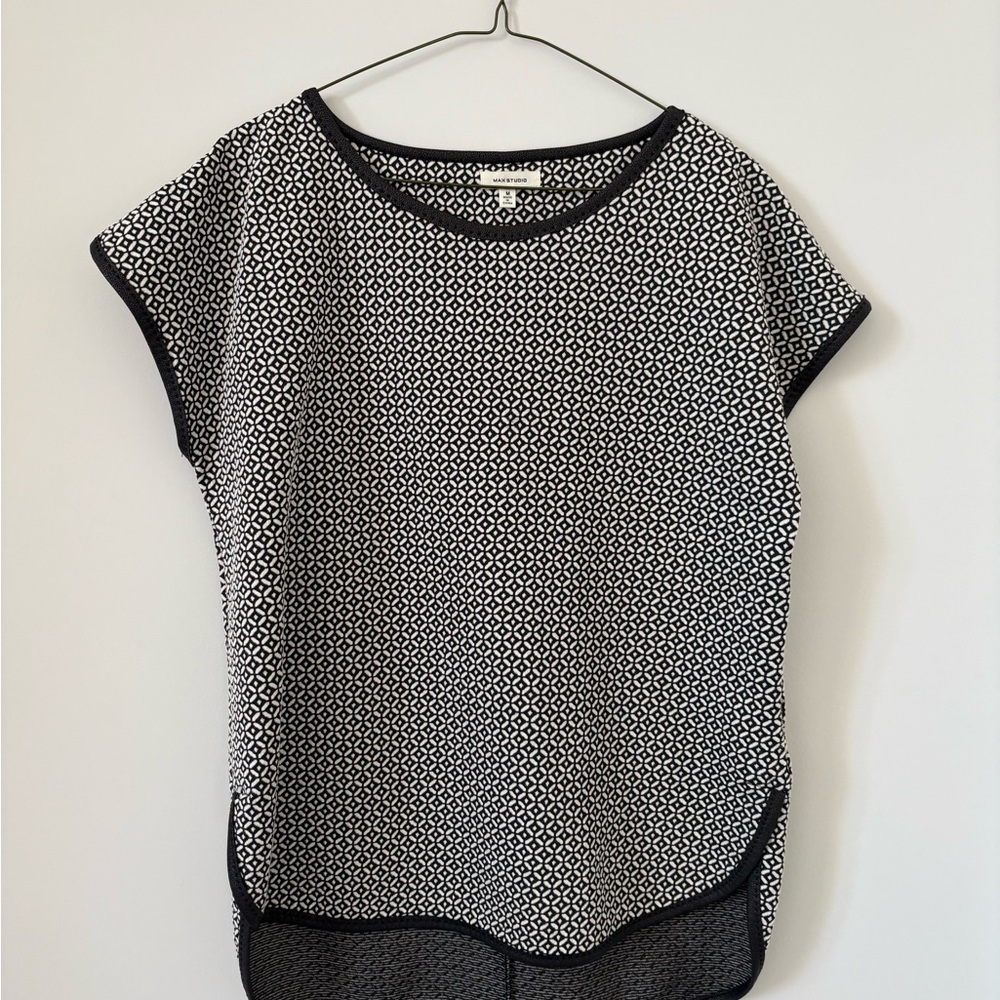 Max Studio Black and Cream Geometric Blouse M
